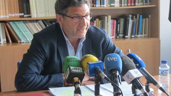 Javier Luna sobre el plan de empleo de la Junta de Extremadura Javier Luna sobre el plan de empleo de la Junta de Extremadura