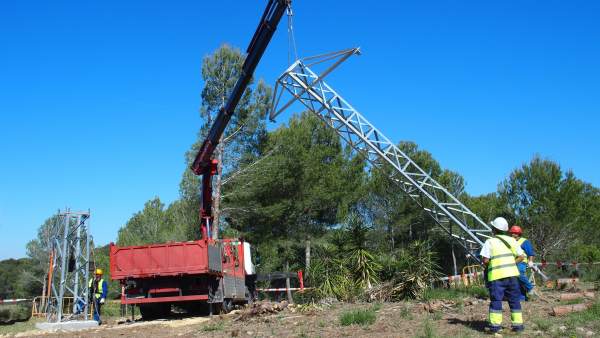 Nueva línea de Endesa en el Baix Penedès Nueva línea de Endesa en el Baix Penedès