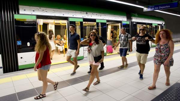 Metro de Málaga Feria 2015 Metro de Málaga Feria 2015