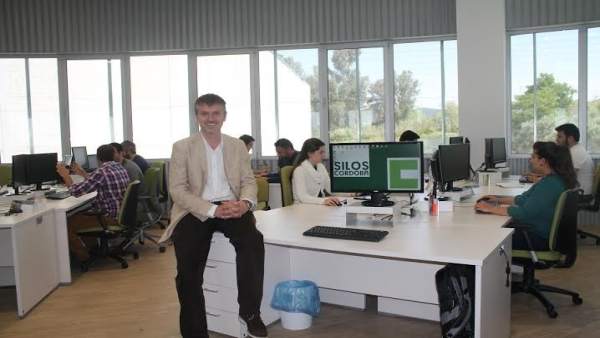 Cabrera en las oficinas de Silos Córdoba Cabrera en las oficinas de Silos Córdoba