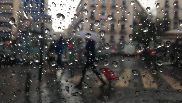 Lluvia, paraguas, mal tiempo Lluvia, paraguas, mal tiempo