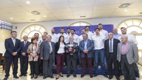 El Club Voleibol Unicaja de Almería, en la Diputación con la Superliga. El Club Voleibol Unicaja de Almería, en la Diputación con la Superliga.