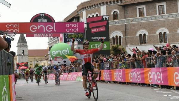 André Greipel gana la quinta etapa del Giro André Greipel gana la quinta etapa del Giro
