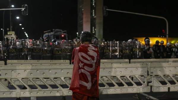 Manifestantes en apoyo a Dilma Rousseff Manifestantes en apoyo a Dilma Rousseff