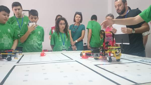 El Tecnoencuentro de Pulpí reunirá a 300 jóvenes interesados en robots. El Tecnoencuentro de Pulpí reunirá a 300 jóvenes interesados en robots.