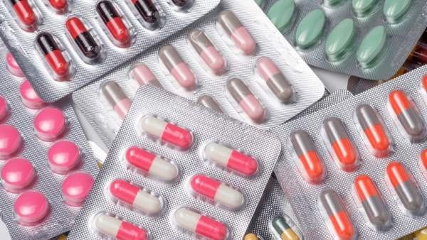 Antibióticos. Fármacos. Blíster. Pastillas. Antibióticos. Fármacos. Blíster. Pastillas.