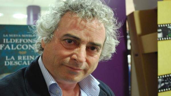 Ildefonso Falcones. Ildefonso Falcones.