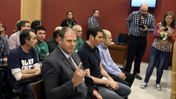 Los tres acusados de bloquear la Web del Congreso Los tres acusados de bloquear la Web del Congreso