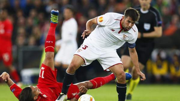 Coke en el Liverpool - Sevilla Coke en el Liverpool - Sevilla