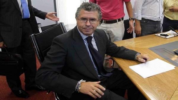 Granados se llevaba hasta el 20% de las 'mordidas' Granados se llevaba hasta el 20% de las 'mordidas'