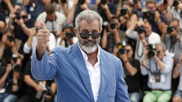 Mel Gibson Mel Gibson