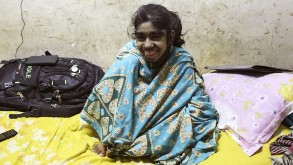 Bithi, la 'niña lobo' Bithi, la 'niña lobo'