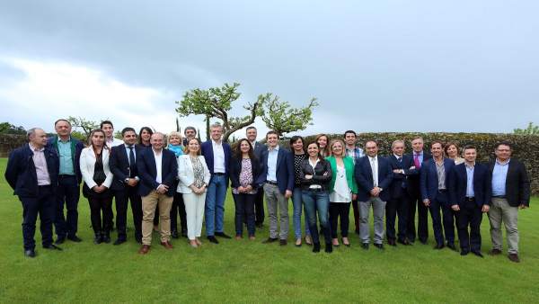 Candidatados del PP por la provincia de Pontevedra con Pablo Casado Candidatados del PP por la provincia de Pontevedra con Pablo Casado