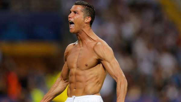 Cristiano celebra el gol de la victoria en Milán Cristiano celebra el gol de la victoria en Milán