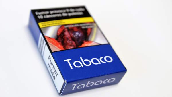 Nueva cajetilla de tabaco, paquete de tabaco, cigarro, cigarros Nueva cajetilla de tabaco, paquete de tabaco, cigarro, cigarros