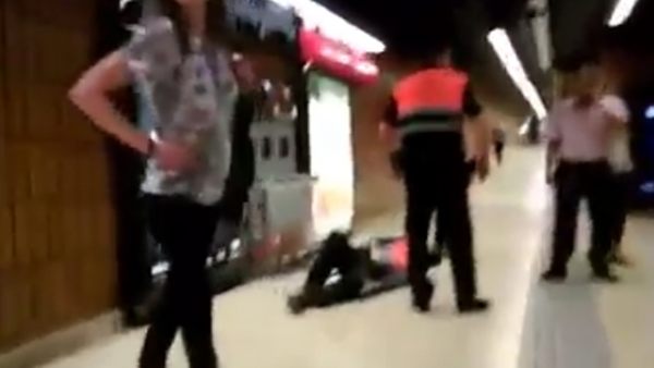 Vigilante agredido en el metro de Barcelona Vigilante agredido en el metro de Barcelona