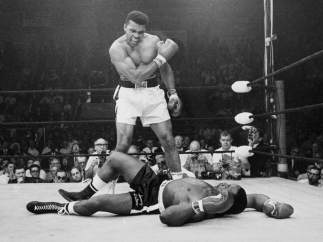 Ali tumba a Sonny Liston
