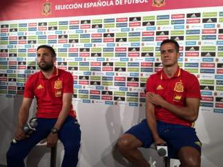 Jordi Alba y Lucas Vázquez