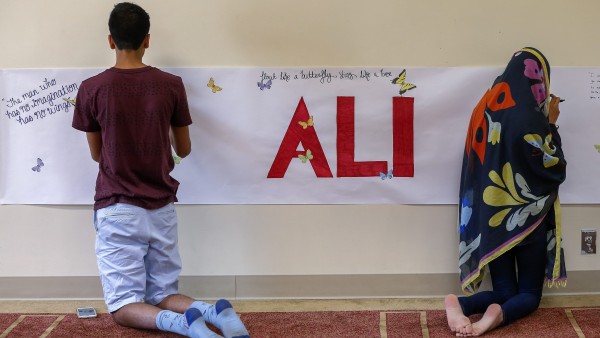 Muestras de cariño a Ali Muestras de cariño a Ali