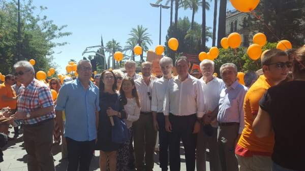 Representantes del PSOE en la marcha por la ELA Representantes del PSOE en la marcha por la ELA