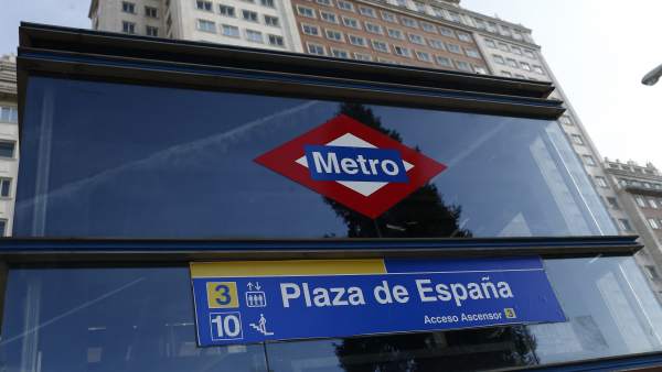 Edificio España, Metro Plaza España Edificio España, Metro Plaza España