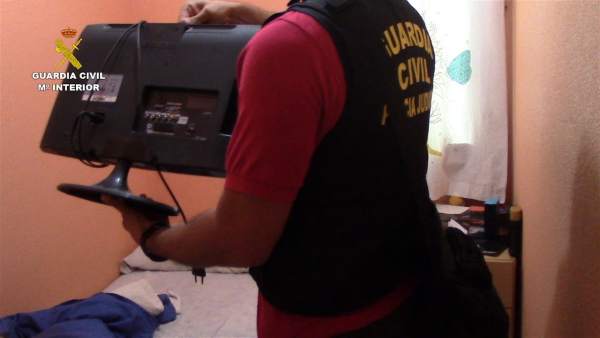 Detenido un hombre por corrupción de menores Detenido un hombre por corrupción de menores