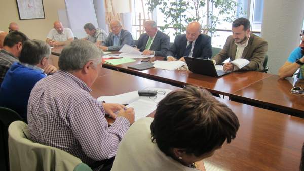 Firma del acuerdo laboral de Sniace en el Orecla Firma del acuerdo laboral de Sniace en el Orecla