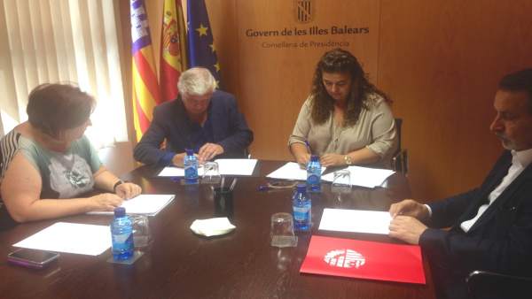 Acuerdo en defensa de la insularidad Acuerdo en defensa de la insularidad
