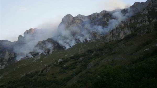 Incendio En Pico De Europa Incendio En Pico De Europa
