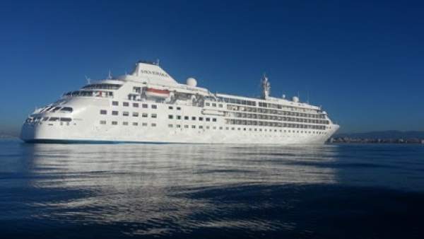 Roses (Girona) recibe el primer crucero de lujo del año Roses (Girona) recibe el primer crucero de lujo del año