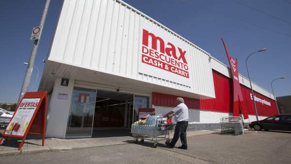 DIA presenta el nuevo modelo Max Descuento en Benavente DIA presenta el nuevo modelo Max Descuento en Benavente