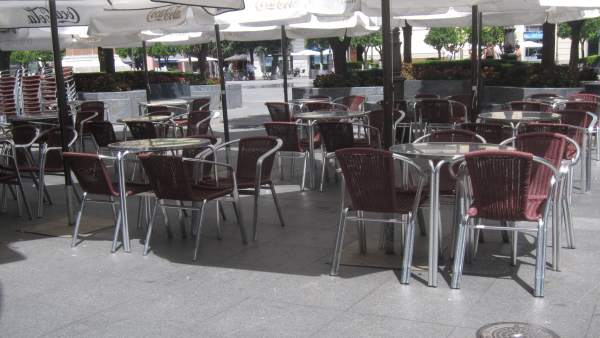 Terraza con veladores Terraza con veladores