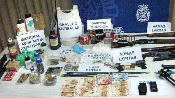 Efectos intervenidos en esta operación policial Efectos intervenidos en esta operación policial