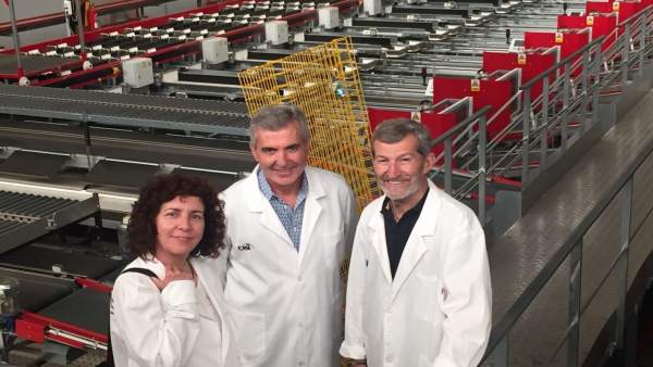 Los candidatos de Unidos Podemos visita la cooperativa CASI Los candidatos de Unidos Podemos visita la cooperativa CASI