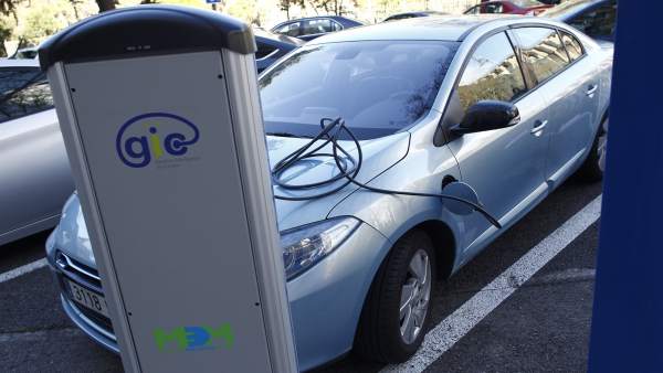 Coche eléctrico, enchufe, motor, vehículo, híbrido, sostenibilidad, transporte Coche eléctrico, enchufe, motor, vehículo, híbrido, sostenibilidad, transporte