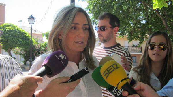 Tolón atiende a los medios Tolón atiende a los medios