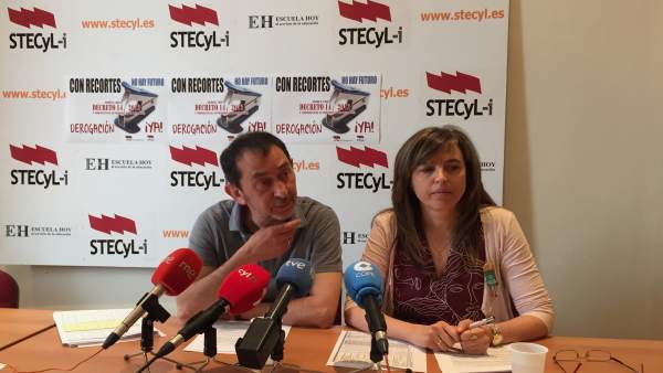 El secretario general de Stecyl, Pedro Escolar, junto a Marta Carrasco El secretario general de Stecyl, Pedro Escolar, junto a Marta Carrasco