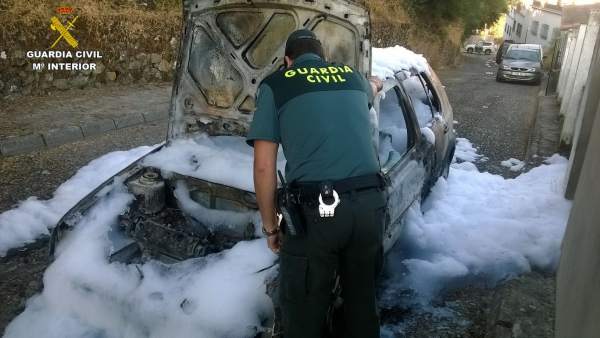 Incendio de coche en Aroche Incendio de coche en Aroche
