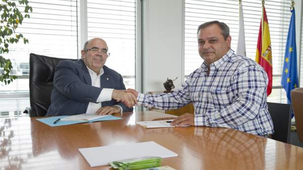 Firma del convenio de colaboración Firma del convenio de colaboración