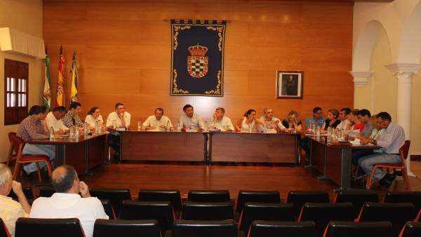 El Ayuntamiento De Moguer Aprueba Un Presupuesto Muy Sensible Con Los Colectivos El Ayuntamiento De Moguer Aprueba Un Presupuesto Muy Sensible Con Los Colectivos