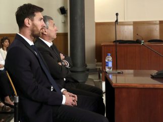 Messi y su padre, condenados