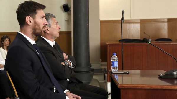 Messi y su padre, condenados Messi y su padre, condenados