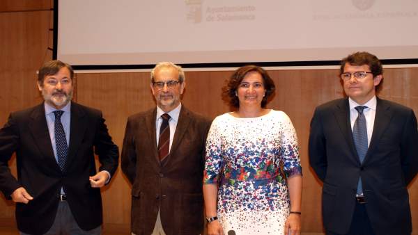 Autoridades en la sesión inaugural del Congreso Internacional en Salamanca Autoridades en la sesión inaugural del Congreso Internacional en Salamanca