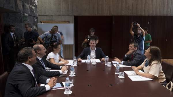 Reunión del Gobierno de Canarias con el G4 Reunión del Gobierno de Canarias con el G4