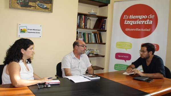 Imagen de la reunión de IU con Facua. Imagen de la reunión de IU con Facua.