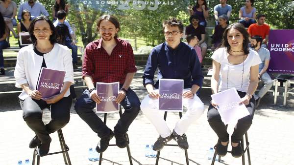 Bescansa, Pablo Iglesias, Errejón e Irene Montero Bescansa, Pablo Iglesias, Errejón e Irene Montero