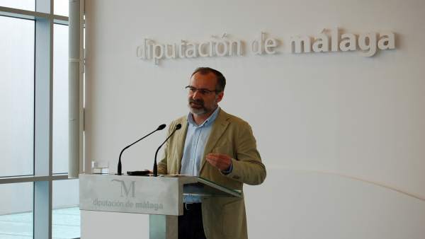 Gonzalo Sichar en rueda de prensa Gonzalo Sichar en rueda de prensa