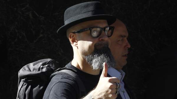 César Strawberry líder de Def con Dos César Strawberry líder de Def con Dos