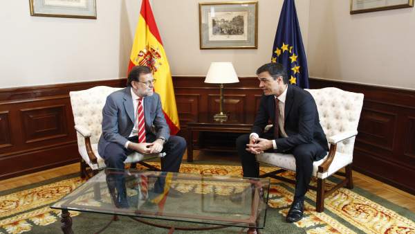 Rajoy se reúne con Pedro Sánchez en el Congreso Rajoy se reúne con Pedro Sánchez en el Congreso