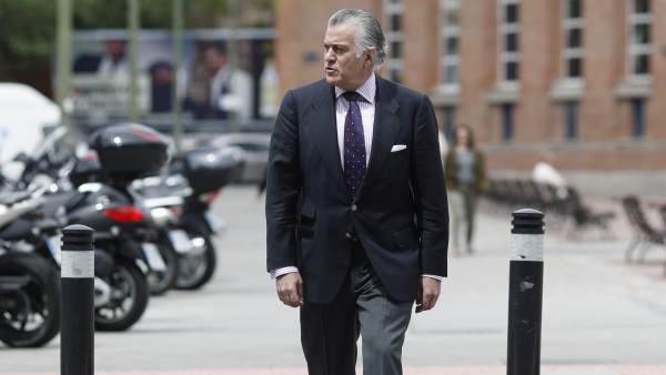 Luis Bárcenas acude a los juzgados de Plaza de Castilla Luis Bárcenas acude a los juzgados de Plaza de Castilla